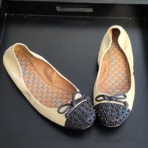Sam Edelman cream and black spikey flats